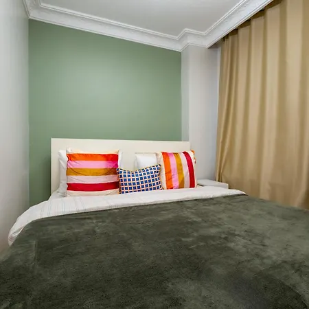 Apartment 3-bedroom - Location - Elevator Istanbul